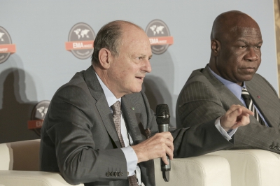 Essimi Menye, ministre de l’Agriculture du Cameroun, et Jean-Claude Gandur, président du groupe AOG, au 9ème forum EMA Invest à Genève, le 3 octobre 2013