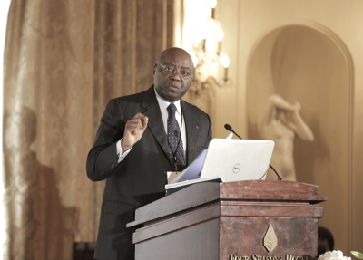 Pierre Titi, ministre délégué auprès du ministre des Finances du Cameroun, au 9ème forum EMA Invest à Genève, le 3 octobre 2013